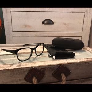 Oakley cloverleaf eyeglasses
