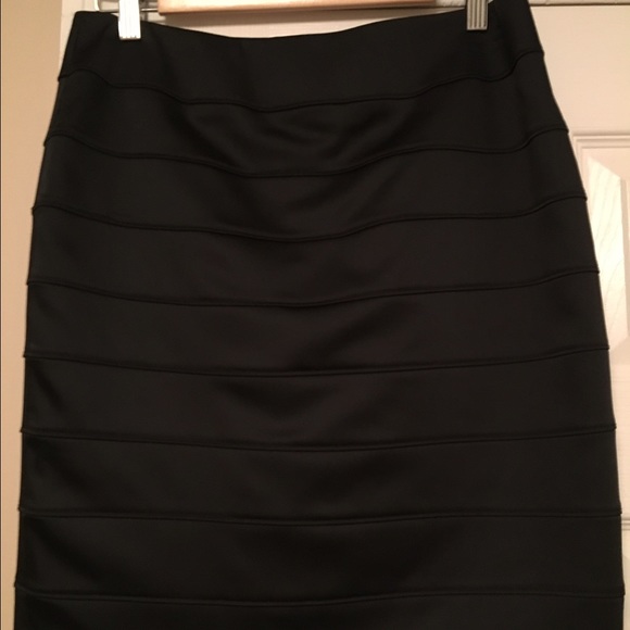🎾SALE🎾Jet Black Pencil Skirt - Picture 1 of 3