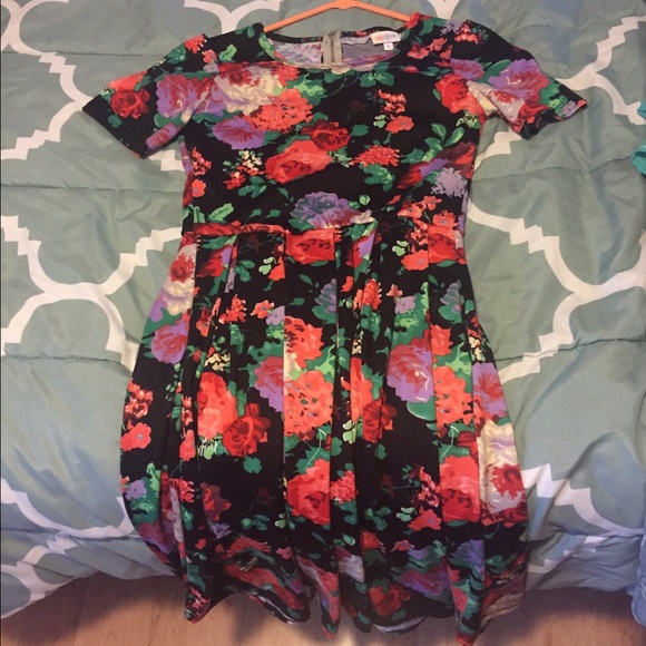 LULAROE small Amelia