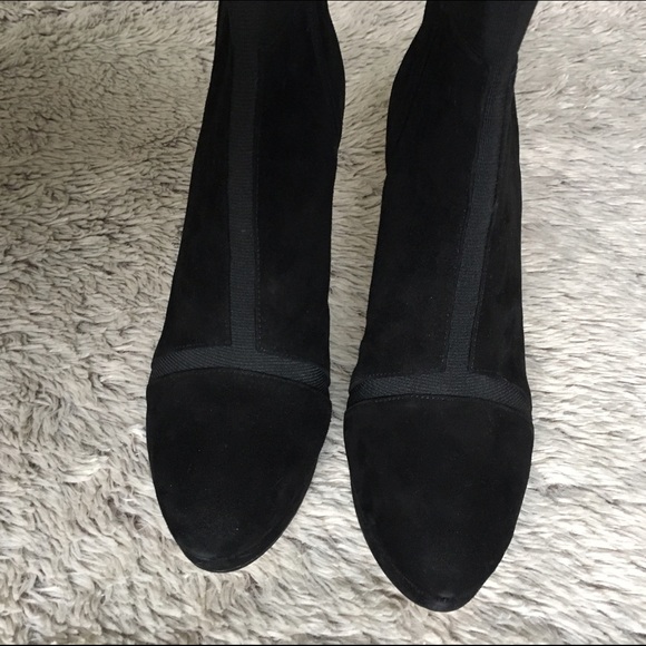 ❌SOLD❌▪️HP 4/2▪️Calvin Klein Suede Boots - Picture 4 of 4