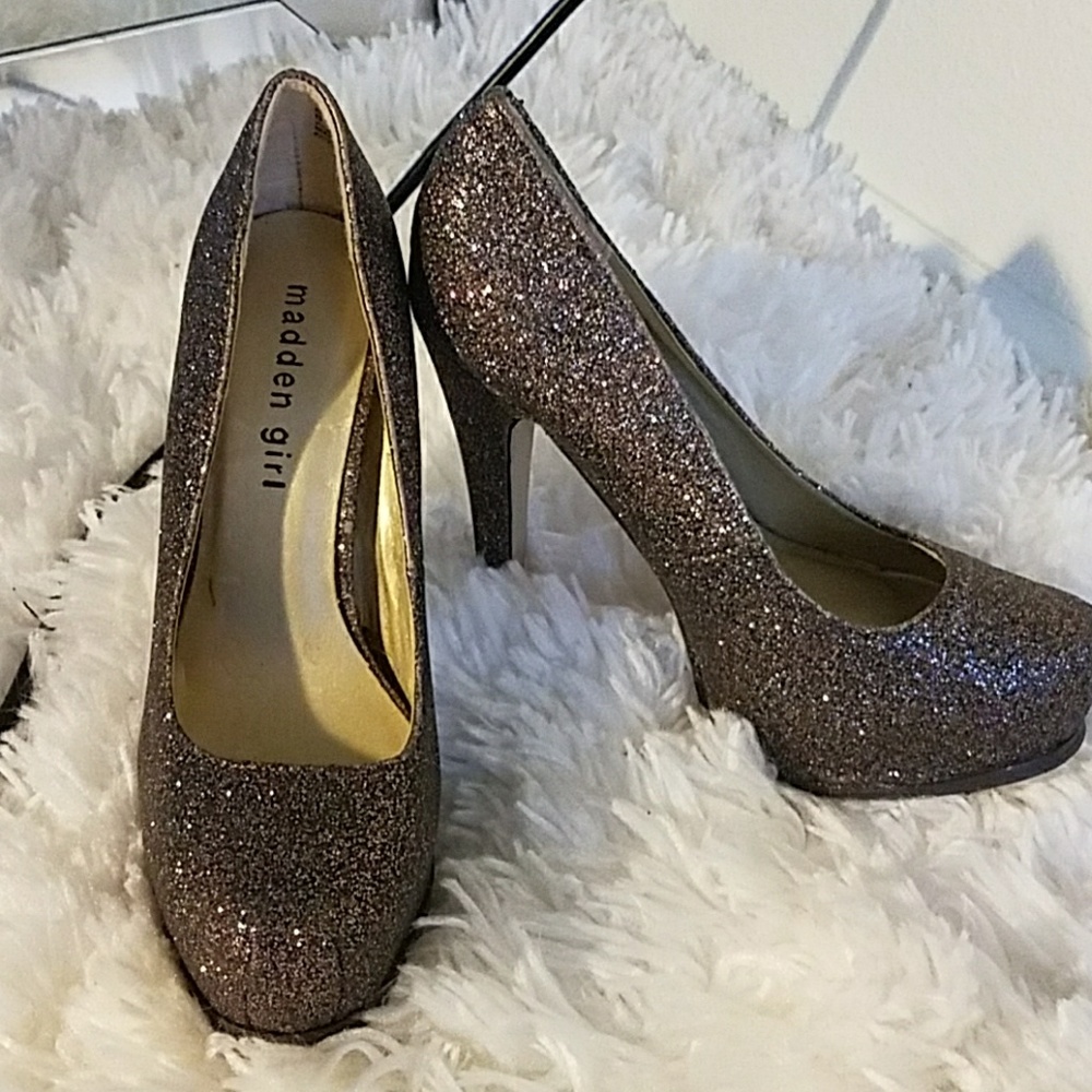 MADDEN GIRL PUMPS