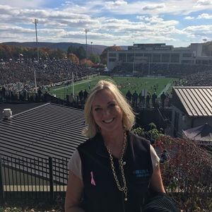 Meet your Posher, Valarie