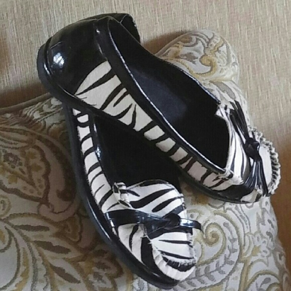 VOLATILE - Picture 2 of 2