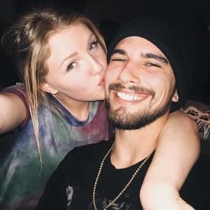 Meet your Posher, Devin