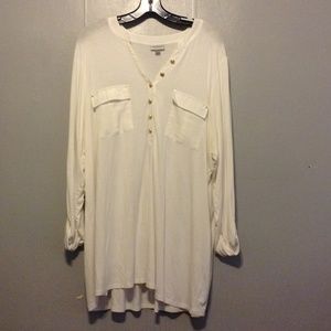 Woman's plus size shirt 22/24 Avenue