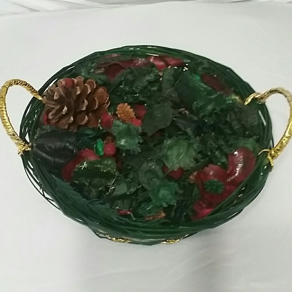 Winter Potpourri Basket