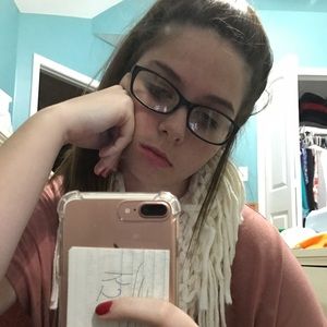 Meet your Posher, Kari