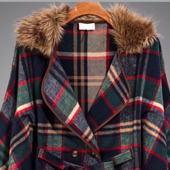 Flannel Plaid Poncho - Picture 3 of 4