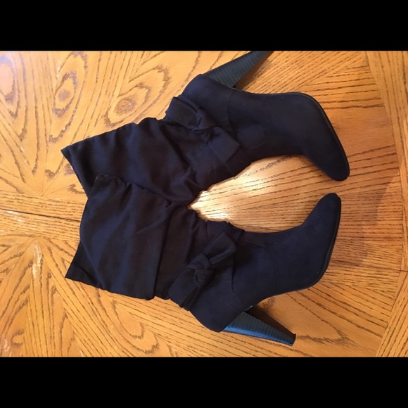 Dresssy💋Black suede slouch boots w/bow💄