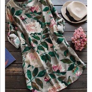 Beautiful shift dress! Would fit dress sizes 4/6