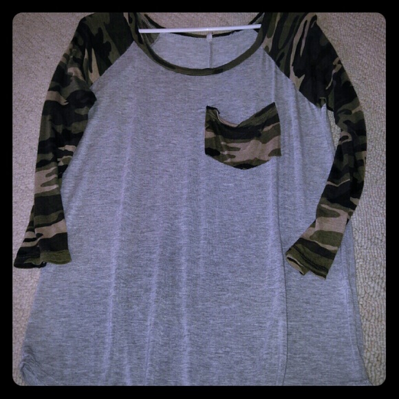 Baseball tee