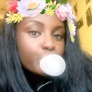 Meet your Posher, Adanna