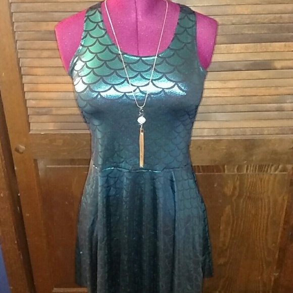 Mermaid Party Dress - Picture 3 of 4