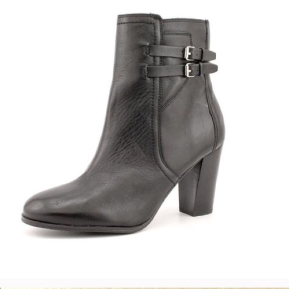 Marc Fisher Shoes - ❌Sale❌ MARC FISHER BLACK ANKLE BOOTS 👢👢👢