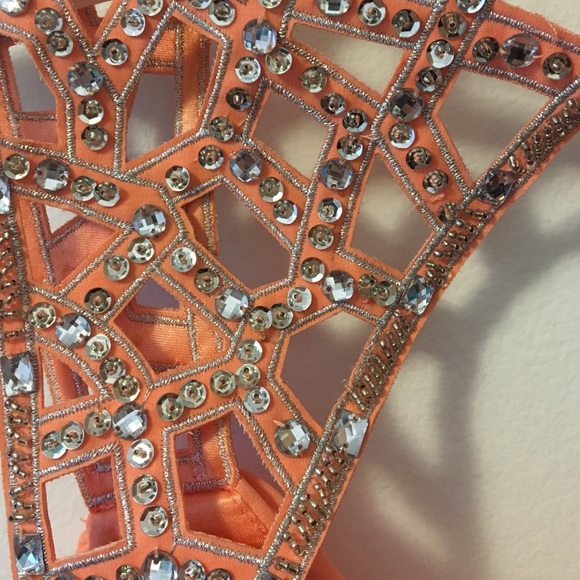 Bee Darling Prom Dress - Picture 3 of 4