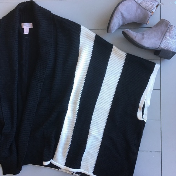 Forever 21 Sweaters - GIFTED🌪clearance!🌪Forever 21 open poncho