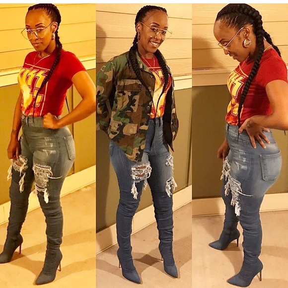 Hi Waist Distressed Jeans - Picture 2 of 3