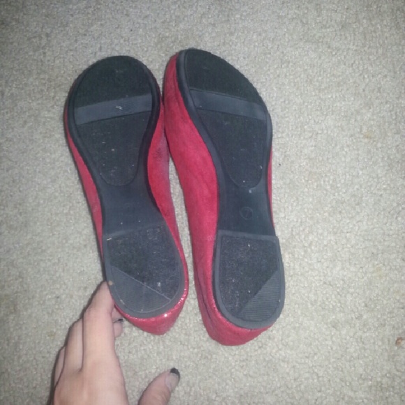Red Flats - Picture 4 of 4