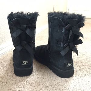 Black Bailey Bow Uggs