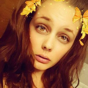 Meet your Posher, Carly