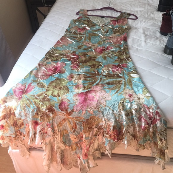 Dress - Picture 1 of 3