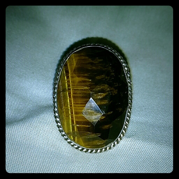 Beautiful brown stone ring