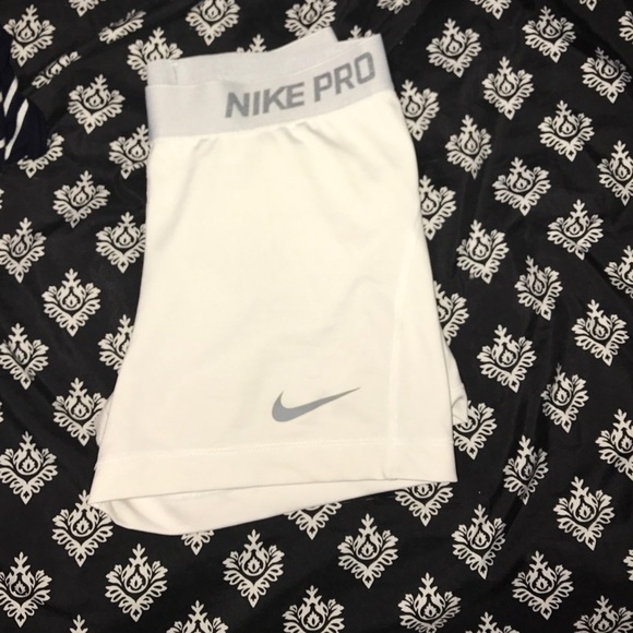 White Nike pros
