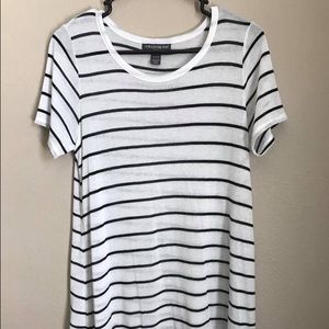 A Pea in the Pod Maternity Shirt/Tunic