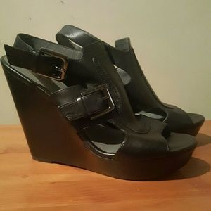 Black wedge platform sandals