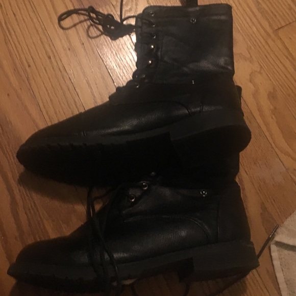 lace up combat boots