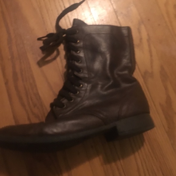 tan combat boots
