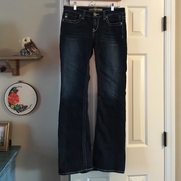 Big star jeans dark wash.