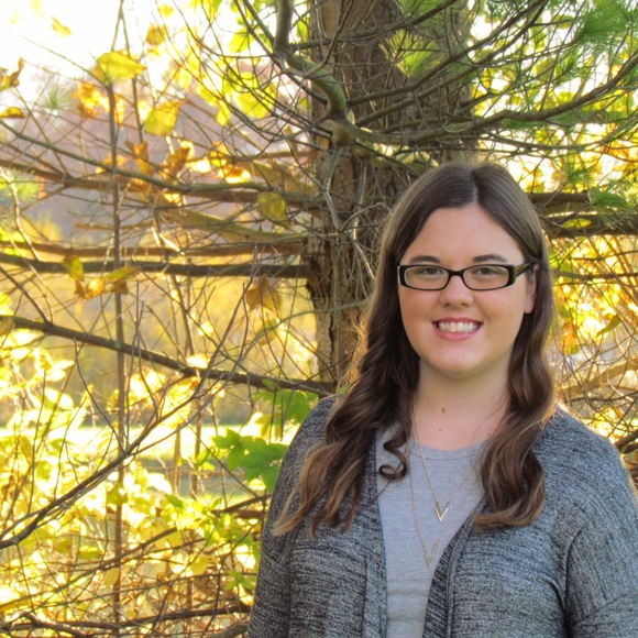 Meet your Posher, Hannah