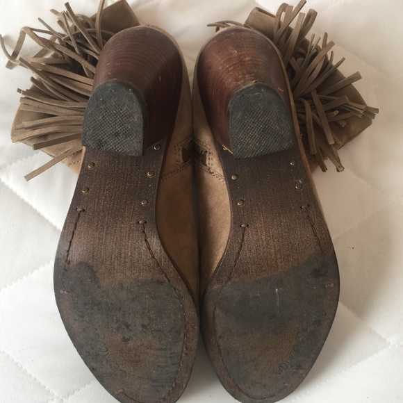 Boots - Picture 3 of 3