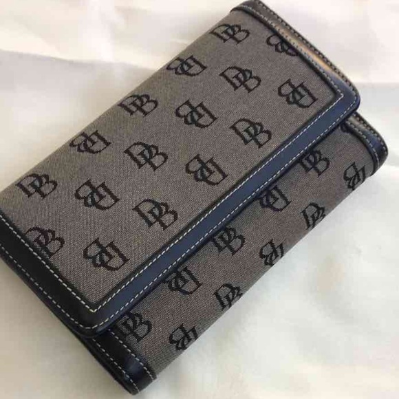 Dooney & Burke wallet