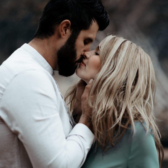 Meet Your Posher!!! 💕 - Picture 2 of 4