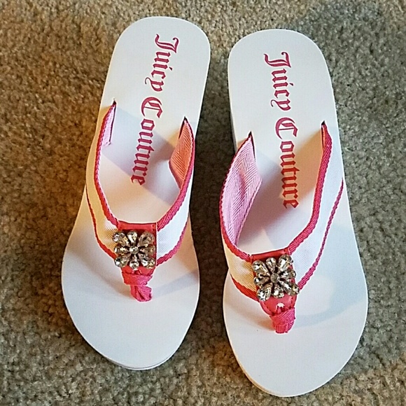 Juicy couture flip flops