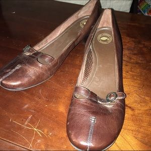 Brown Leather Nurture Flats