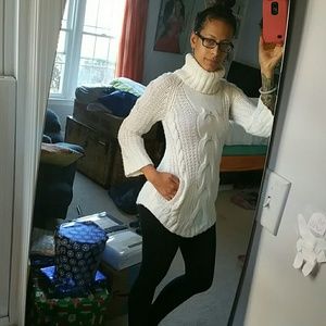 Beautiful tunic sweater 3/4 length sleeves