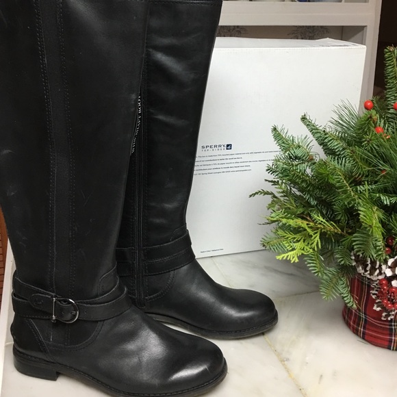 Sperry Shoes - BNIB SPERRY LEATHER BOOTS