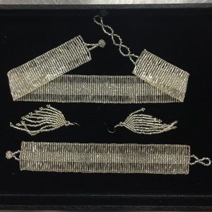 3 pc Silver glass beaded choker earrings bracelet set