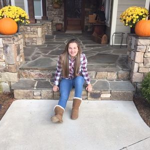 Meet your Posher, Avery