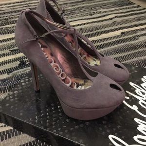 Sam Edelman Gray Seude pump- New!  Size 6