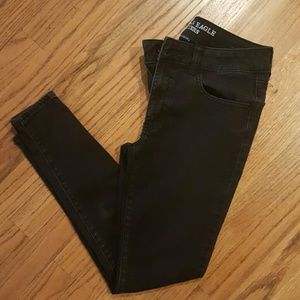 American Eagle Black Jegging 6 short