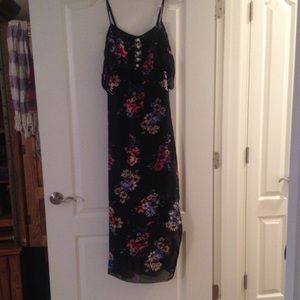 Ladies floral maxi dress