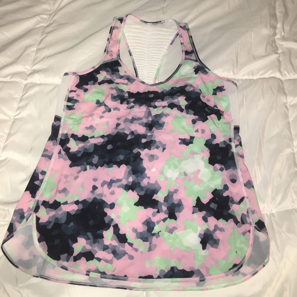 Lululemon Vent it out singlet Size 10