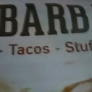 Meet your Posher, Mona