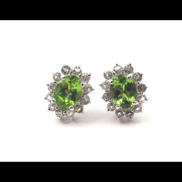 Silver 925 Flower Shape With CZ & Peridot Earrings