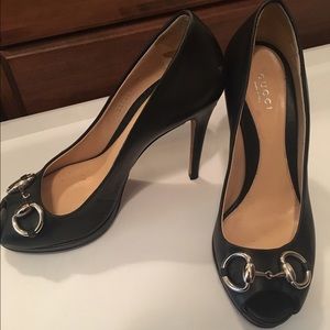 Gucci Horsebit Heels size 6