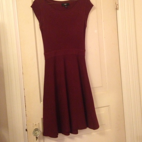Flattering Red Knit Dress!! - Picture 1 of 2